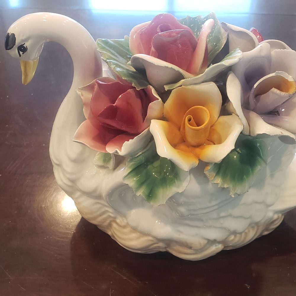Antique Capodimonte swan centerpiece with flowers